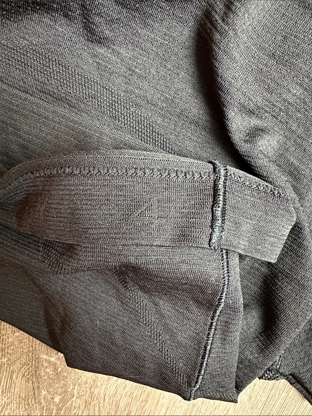 Lululemon Swiftly Tech Cropped Short-Sleeve Shirt 2.0 Black 4 - Picture 3 of 3